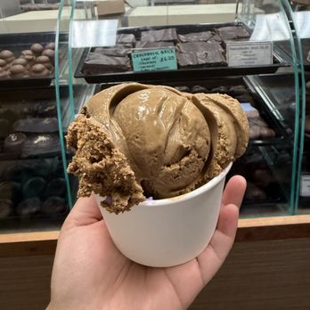 Kauai Chocolate Company - Wake me up coffee ice cream (Uber ice cream on the bottom) - Candy Stores Near Me - Eleele, Hawaii Kauai Chocolate Company - Wake me up coffee ice cream (Uber ice cream on the bottom) - Candy Stores Near Me - Eleele, Hawaii