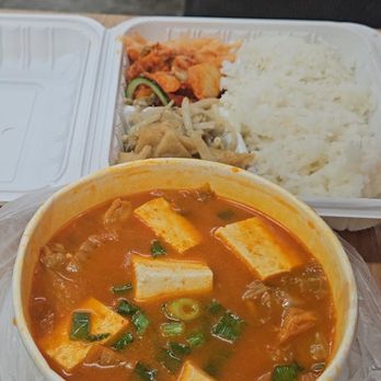 Palama Supermarket - Kimchee Stew - International Grocery Near Me - Honolulu, Hawaii