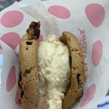 Baskin-Robbins - Ice Cream & Frozen Yogurt Near Me - Monrovia, California Baskin-Robbins - Ice Cream & Frozen Yogurt Near Me - Monrovia, California