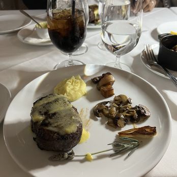 Mae Daly's - 8 oz Filet Mignon (with béarnaise sauce), mashed potatoes, roasted root vegetables and medley of wild mushrooms - Steakhouses Near Me - Las Vegas, Nevada Mae Daly's - 8 oz Filet Mignon (with béarnaise sauce), mashed potatoes, roasted root vegetables and medley of wild mushrooms - Steakhouses Near Me - Las Vegas, Nevada