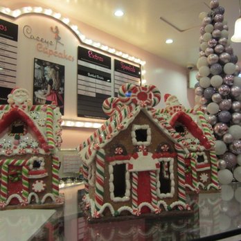 Casey's Cupcakes - Holiday decor and treats - Cupcakes Near Me - Riverside, California Casey's Cupcakes - Holiday decor and treats - Cupcakes Near Me - Riverside, California
