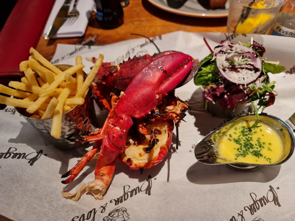 Burger & Lobster