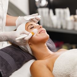 The Skincare Boutique - Golden Hour Hydraglow Facial