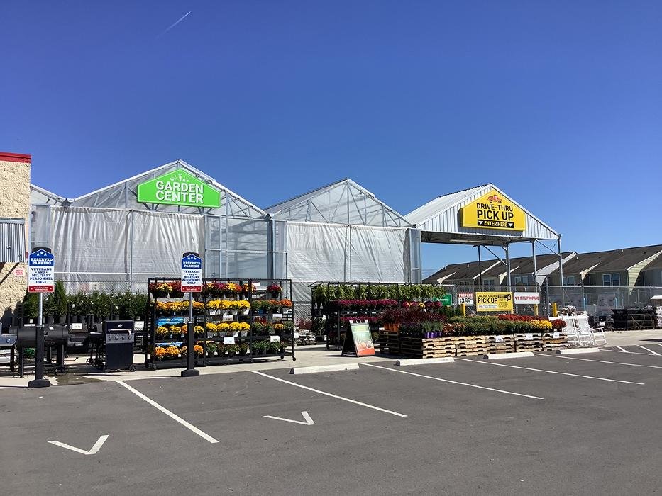 TRACTOR SUPPLY Updated September 2024 67 Middletown Cir, Fairmont