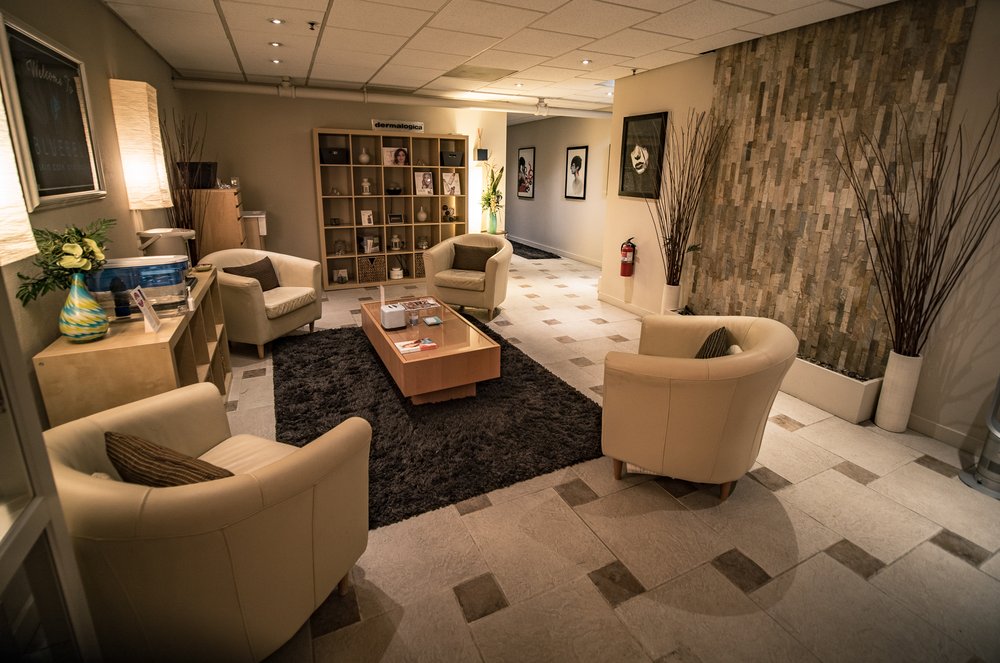 Bluebell Lash & Brow Logo