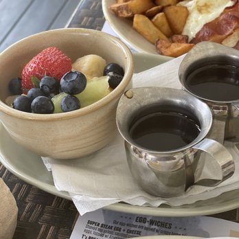T's Restaurant - Breakfast & Brunch Near Me - Cranston, Rhode Island