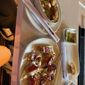 Bonefish Grill - Tuna wonton crips and bang bang shrimp and bread with olive oil - Seafood Near Me - Tampa, Florida Bonefish Grill - Tuna wonton crips and bang bang shrimp and bread with olive oil - Seafood Near Me - Tampa, Florida