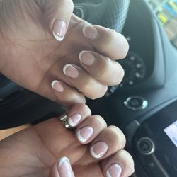 pink and white nails bar - Day one - Saturday, Sept 22