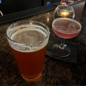 Tandoori Slice - Stella Artois & Lavender Gimlet - Pizza Near Me - Des Moines, Washington