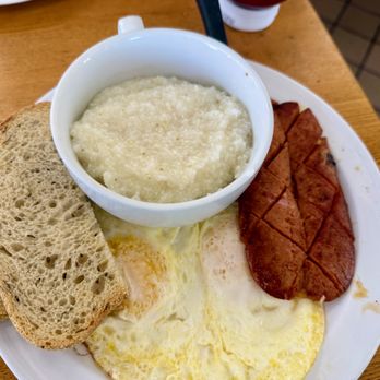 Ronnie's Diner - Hot Link and Eggs with Grits and Rye Toast. - Diners Near Me - Los Angeles, California Ronnie's Diner - Hot Link and Eggs with Grits and Rye Toast. - Diners Near Me - Los Angeles, California