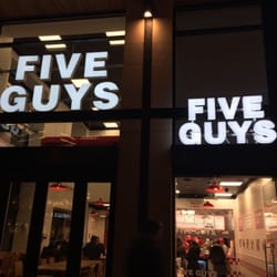 Five Guys - The Store