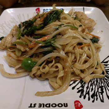 Noodle St - Stir fry noodles with chicken - Noodles Near Me - Monrovia, California Noodle St - Stir fry noodles with chicken - Noodles Near Me - Monrovia, California