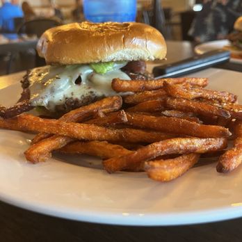 The Lokal Moore - Guacamole, bacon burger - New American Near Me - Oklahoma City, Oklahoma The Lokal Moore - Guacamole, bacon burger - New American Near Me - Oklahoma City, Oklahoma