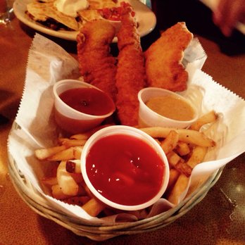Continental Modern Pool Lounge - Chicken tenders - Pool Halls Near Me - Arlington, Virginia