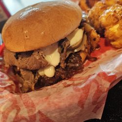 Freddy's Frozen Custard & Steakburgers - Prime steak burger