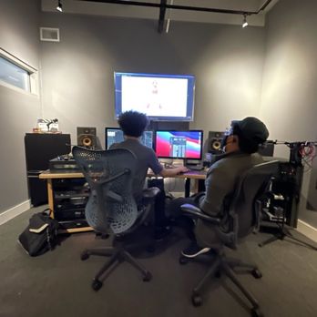 Ostrich Farm Studio - Professional editing bay - Video/Film Production Near Me - South Pasadena, California Ostrich Farm Studio - Professional editing bay - Video/Film Production Near Me - South Pasadena, California