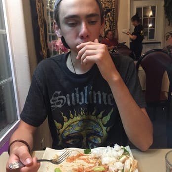 Sawasdee - muy bueno - Thai Near Me - Soquel, California