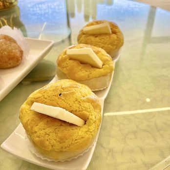 CH Imperial Garden - pineapple and butter baos - Dim Sum Near Me - Daly City, California