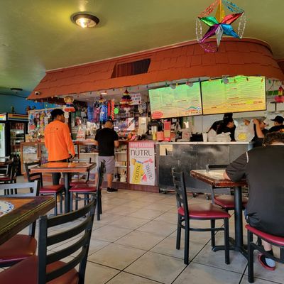 La Tienda by null
