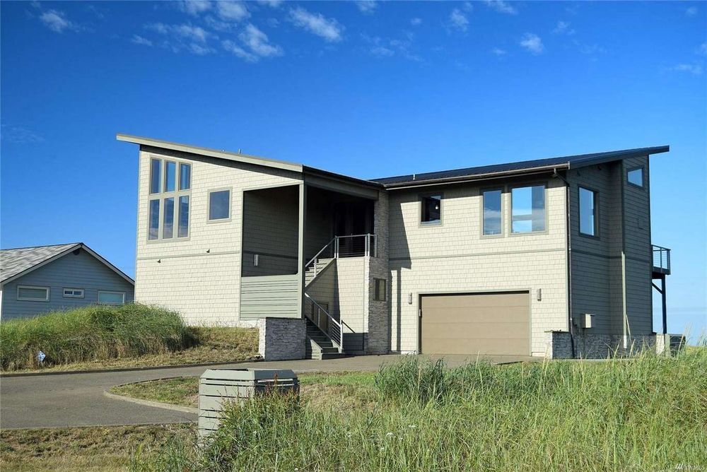 SUMMIT APPRAISAL OF OLYMPIA Updated May 2024 11 Photos Olympia, Washington Appraisal