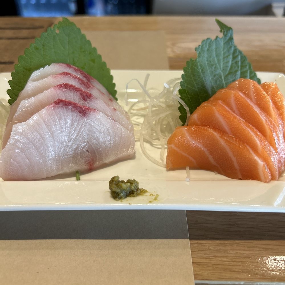 Onori Hand Roll Bar - Yellowtail & salmon sashimi - Sushi Bars Near Me - Temecula, California Onori Hand Roll Bar - Yellowtail & salmon sashimi - Sushi Bars Near Me - Temecula, California