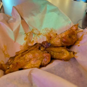Pasadena Pizza - mango habanero wings - Pizza Near Me - Pasadena, California
