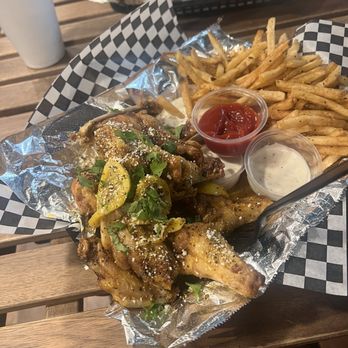 Que Suave Taco Shop - Lemon pepper wings - American Near Me - Phoenix, Arizona