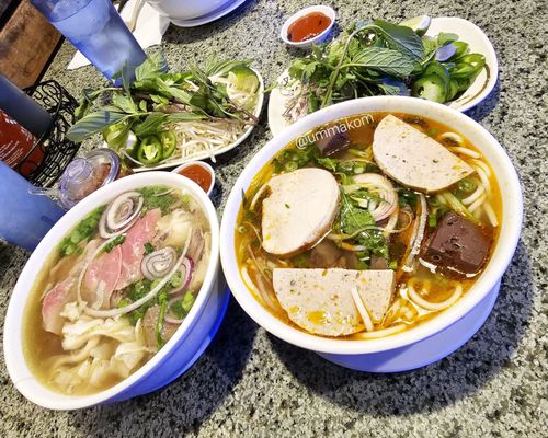 Phở Saigon 8 by null