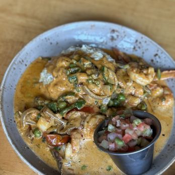 Sunspot - Shrimp and grits - American Near Me - Knoxville, Tennessee Sunspot - Shrimp and grits - American Near Me - Knoxville, Tennessee