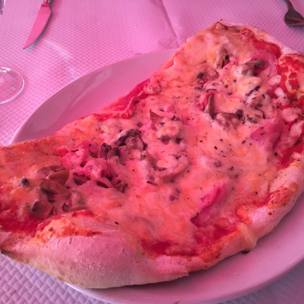 La Pizza Cresci - Hard to tell due to pink tint but mehhhhhhh pizza second time around. Undercooked!!!! - Pizza Near Me - Nice, 06