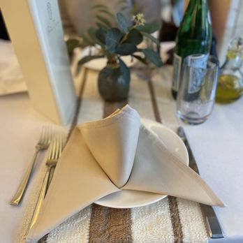 White Olive - Mediterranean Near Me - New York, New York