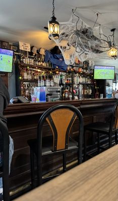 Fenton Bar and Grill by null