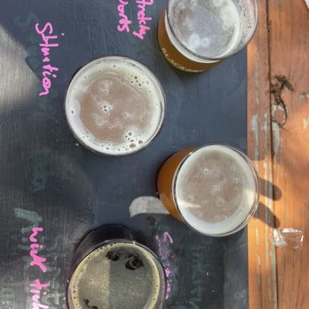 Slackers Brewing - Sampler!! - Brewpubs Near Me - Austin, Texas