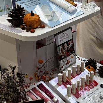 Senti Senti - Cosmetics & Beauty Supply Near Me - Brooklyn, New York