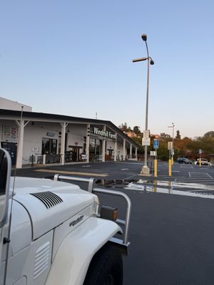 Windmill Farms Market by null