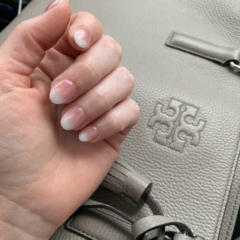 Em Salon & Spa - Ombré gel hybrid - Nail Salons Near Me - Bellevue, Washington Em Salon & Spa - Ombré gel hybrid - Nail Salons Near Me - Bellevue, Washington