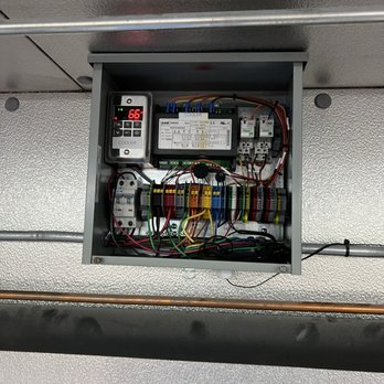 M.A.C Air Service - Controller box for Walk-in Cooler/Freezer - Heating & Air Conditioning/HVAC Near Me M.A.C Air Service - Controller box for Walk-in Cooler/Freezer - Heating & Air Conditioning/HVAC Near Me