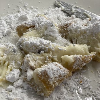 A Touch of Basil - Faboli, a chef creation-zeppoli cannoli - Pizza Near Me - St. Cloud, Florida