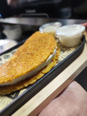 Charles & Larry by null