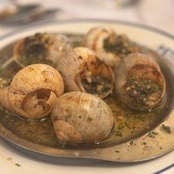 Petit Trois - Burgundy Escargots