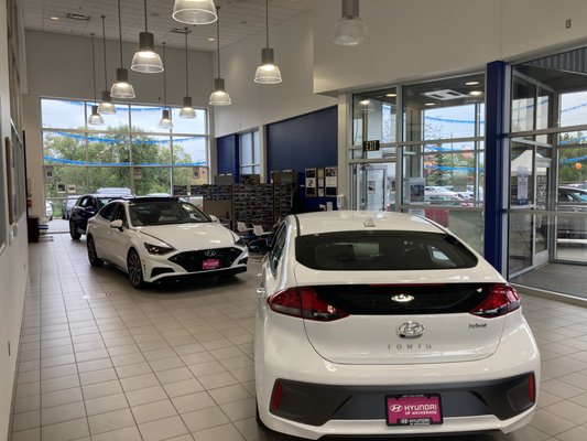 LITHIA HYUNDAI OF ANCHORAGE - Updated July 2025 - 27 Photos & 64 ...