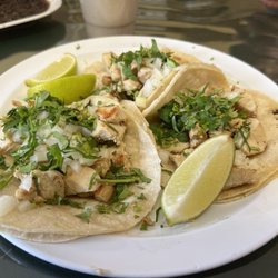 Rincon Latino - Chicken tacos