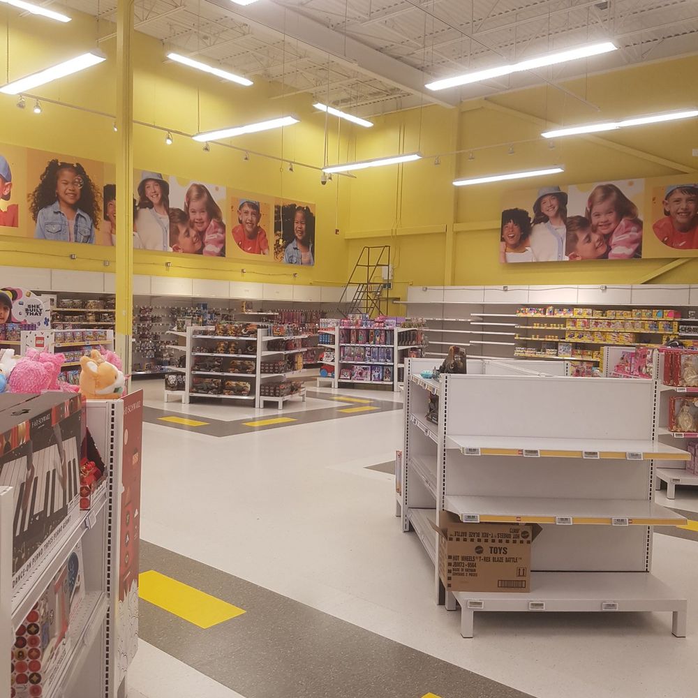 Real Canadian Superstore - Department Stores Near Me - Winnipeg, Manitoba