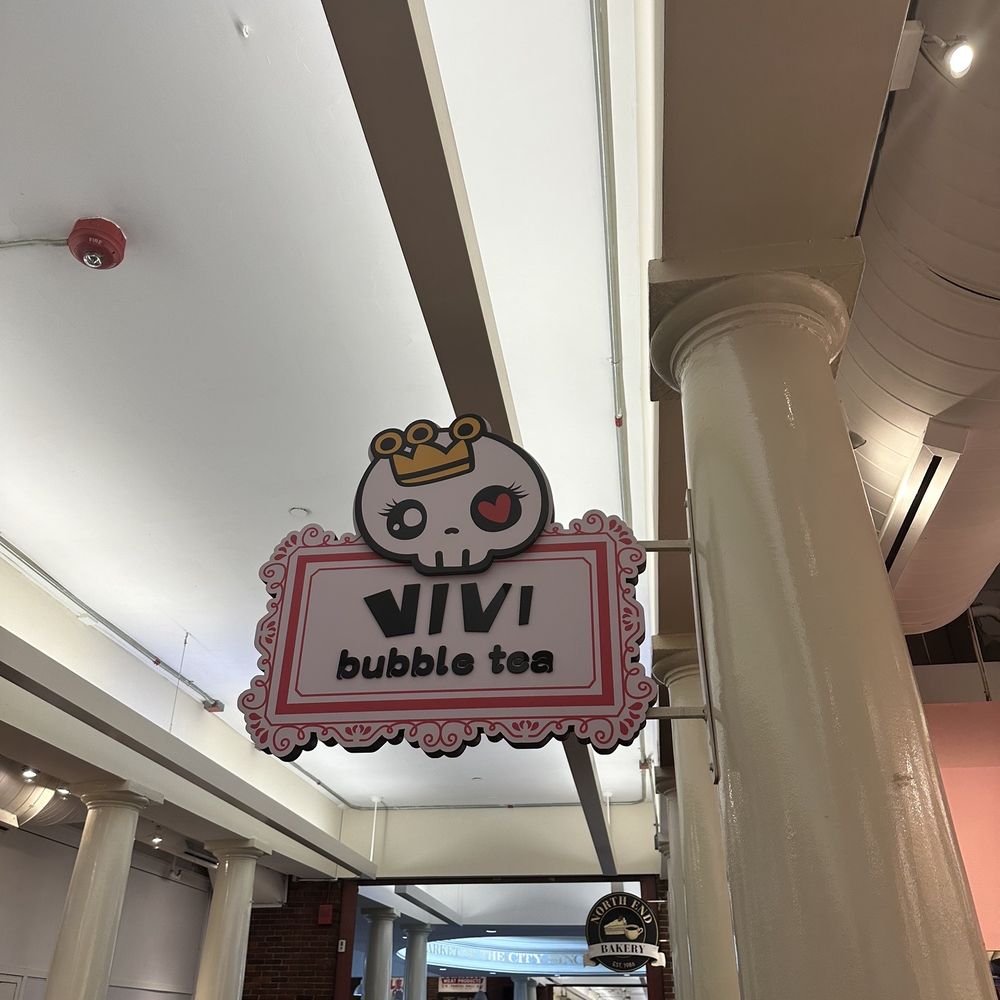 Vivi Bubble Tea - Quincy Market sign - Bubble Tea Near Me - Boston, Massachusetts
