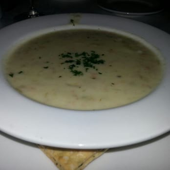 Parkers' Lighthouse - Thanksgiving 2012. Rich and creamy clam chowder. Hint no bacon. Yea! - Seafood Near Me - Long Beach, California
