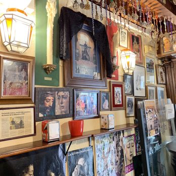 El Tabernáculo - Decor in bar - Bars Near Me - Granada, GR