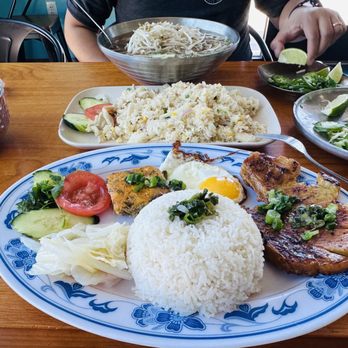 Newton Pho - Pork chops with sunny side up with veggies - Vietnamese Near Me - Tucson, Arizona Newton Pho - Pork chops with sunny side up with veggies - Vietnamese Near Me - Tucson, Arizona