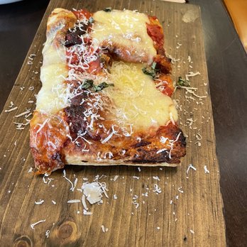 Mediterra Cafe - Margarita pizza - Cafes Near Me - Pittsburgh, Pennsylvania Mediterra Cafe - Margarita pizza - Cafes Near Me - Pittsburgh, Pennsylvania