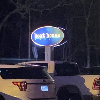 Boat House Grille - Boat house restaurant - Seafood Near Me - Essex, Massachusetts Boat House Grille - Boat house restaurant - Seafood Near Me - Essex, Massachusetts
