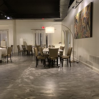 Coco's Bistro - dining area - New American Near Me - Dayton, Ohio